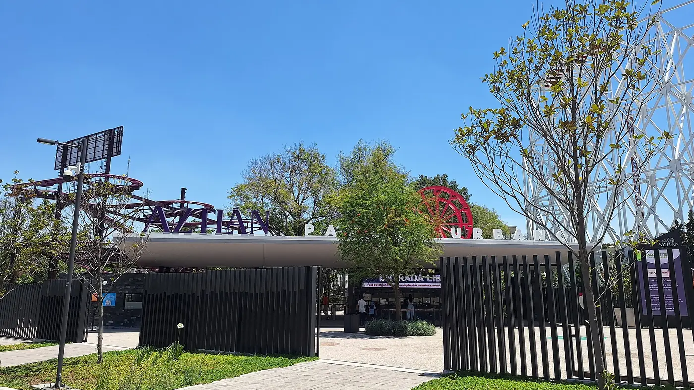 De Superhéroes a Aventuras: Tu Guía del Parque Aztlán