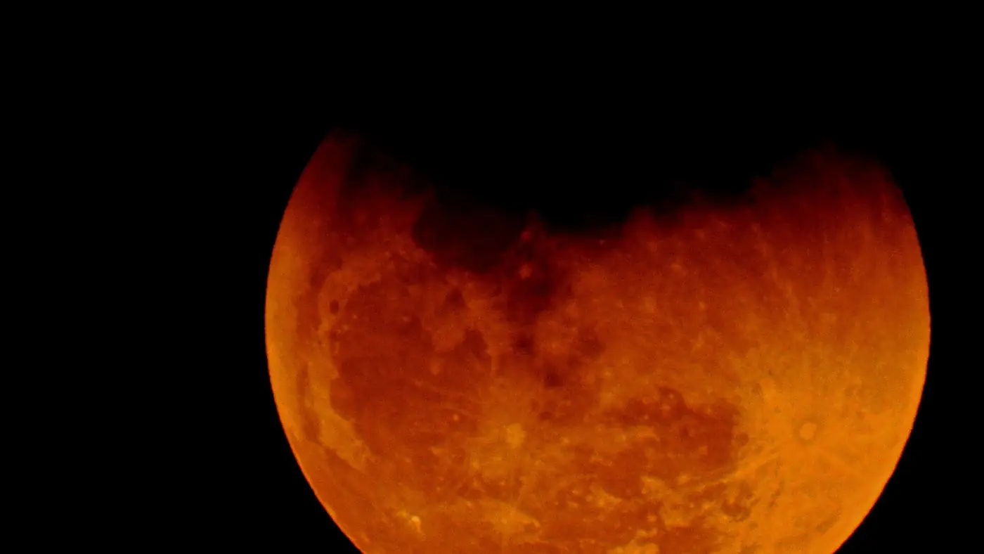 La Luna de Sangre ilumina agosto en CDMX: ¿qué hacer?