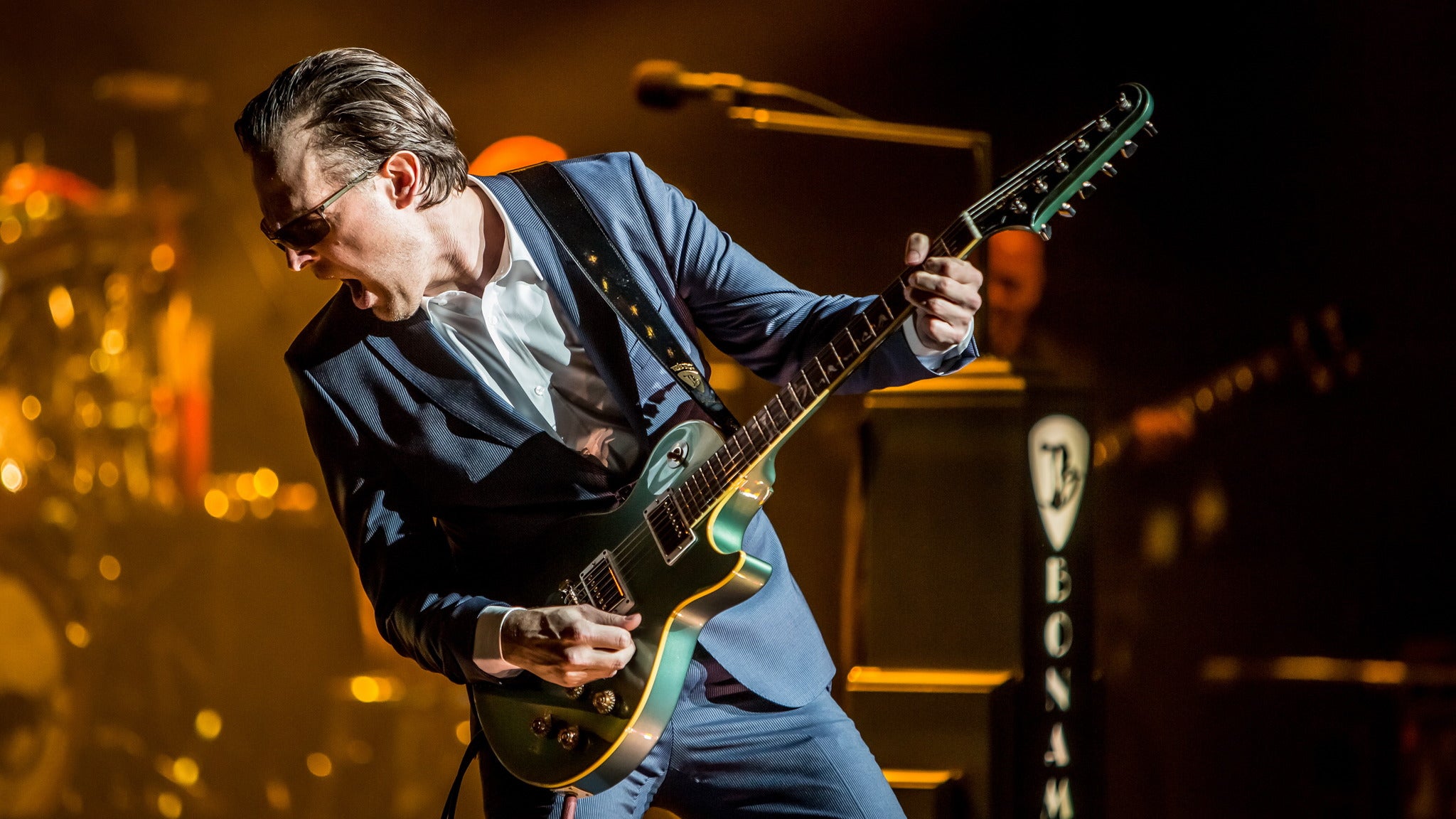 Joe Bonamassa | Box-Seat in the Ticketmaster Suite