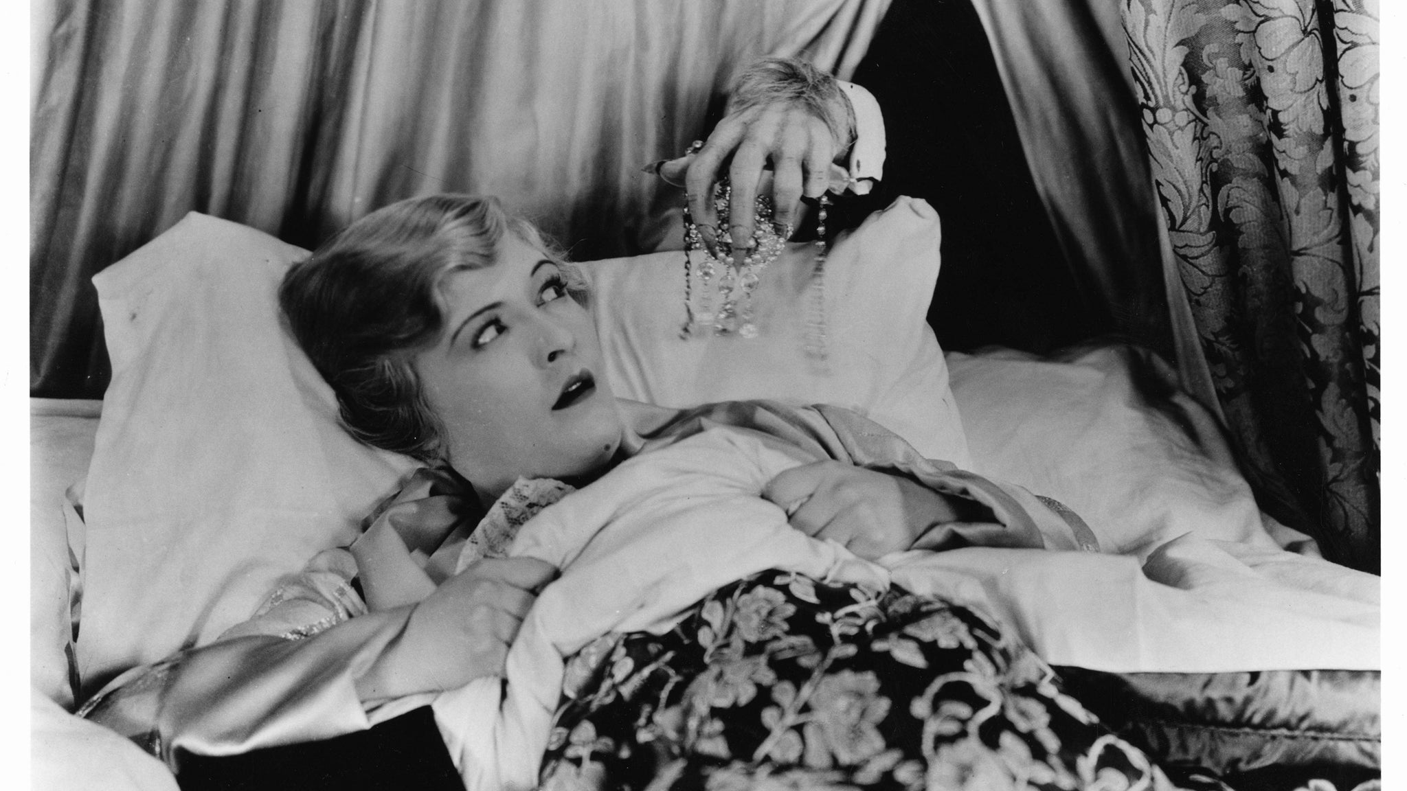 THE CAT AND THE CANARY (1927) - Teatro en Berlin