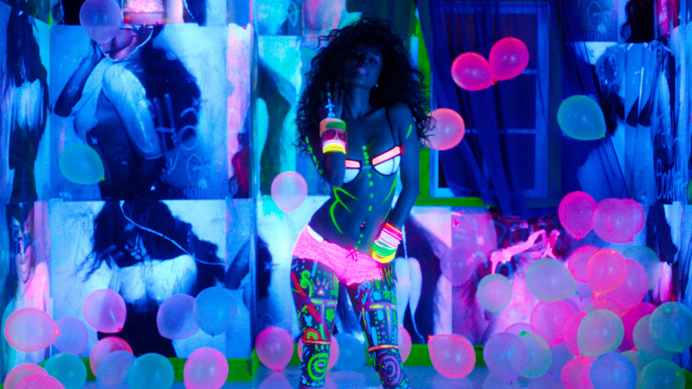 TYLA - THE A*POP WORLD TOUR | Gallery Seat