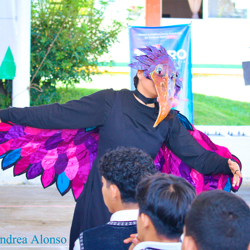 FITU. Martina y los hombres pájaro