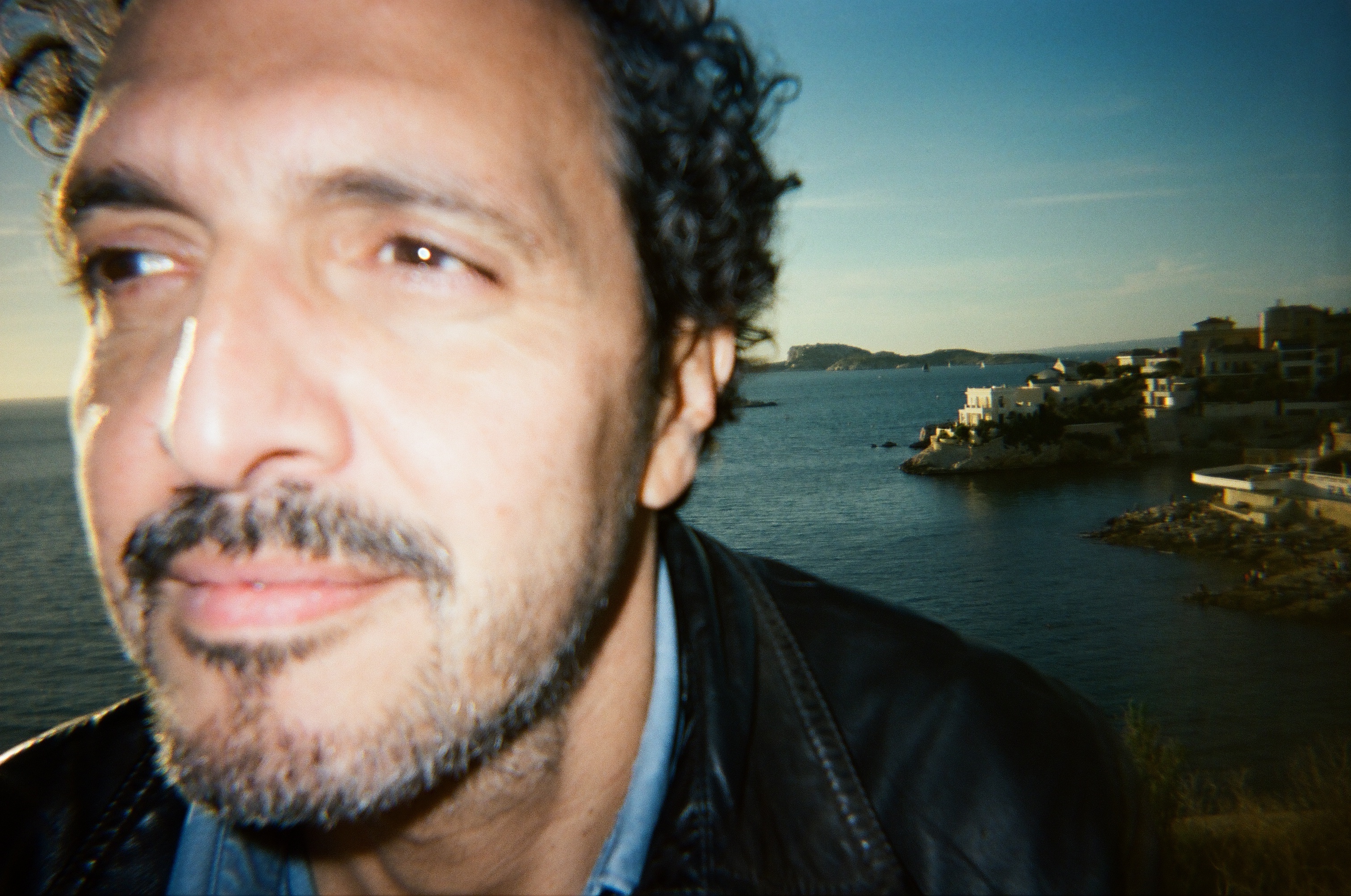 El universo electro-pop de Kid Francescoli llega a los escenarios