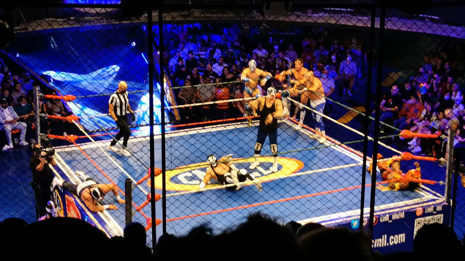 Arena Coliseo - portada