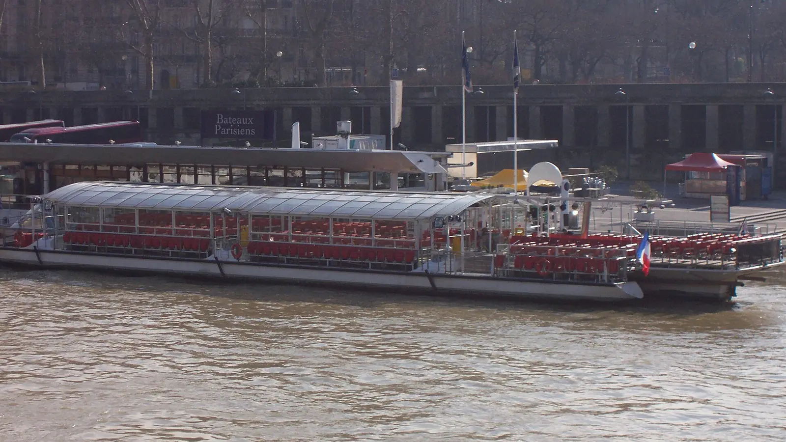 BATEAUX PARISIENS - portada